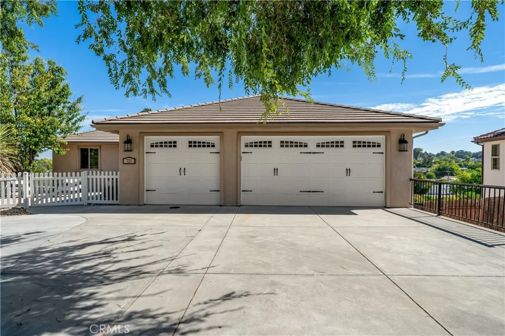 725 Red Cloud Road Paso Robles, CA 93446