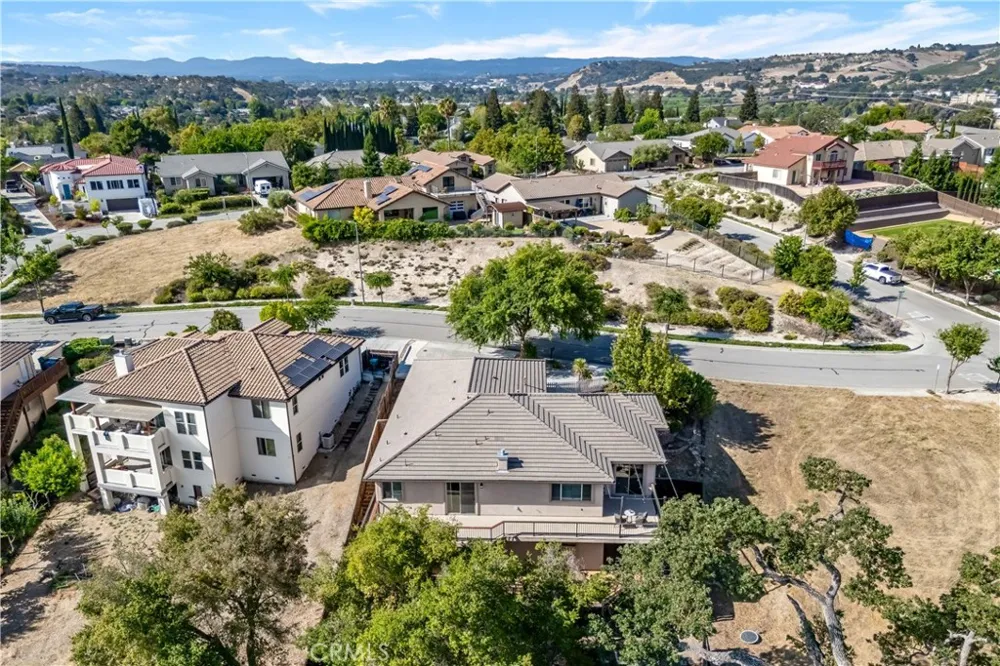725 Red Cloud Road Paso Robles, CA 93446