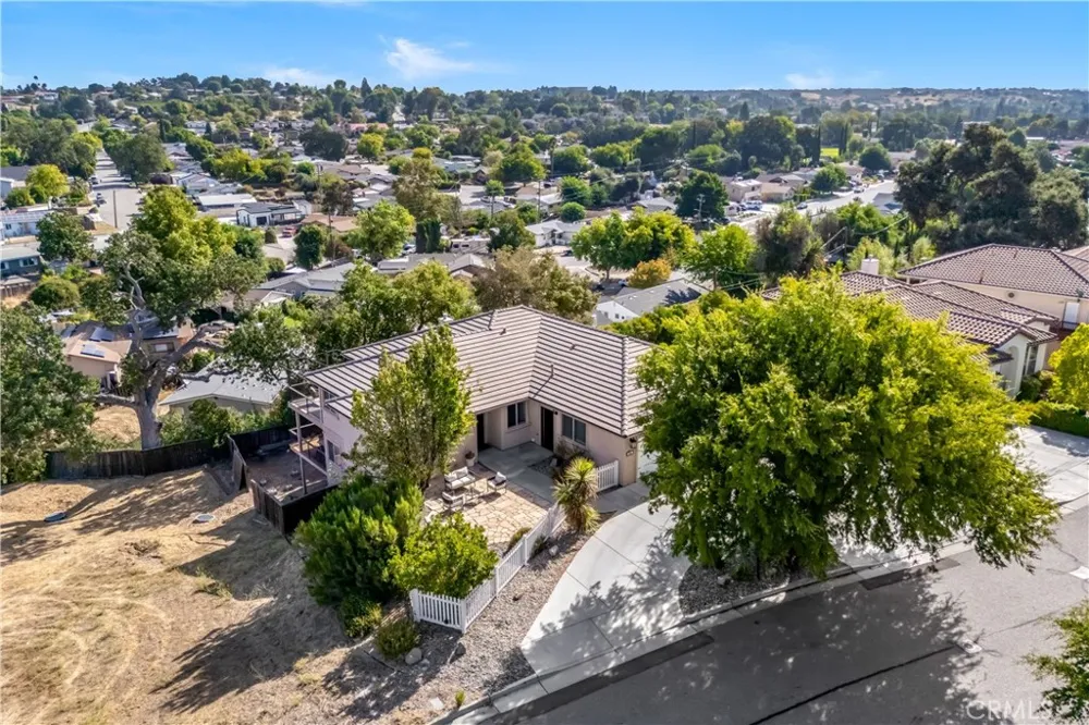 725 Red Cloud Road Paso Robles, CA 93446