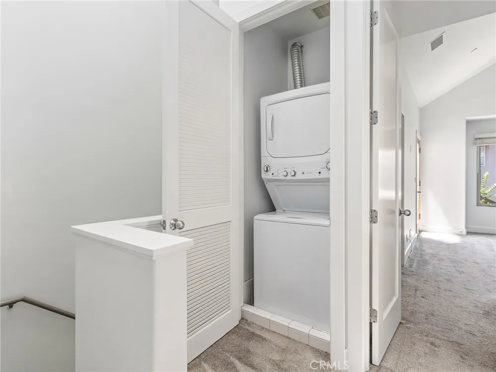 311 Kansas Street #B El Segundo, CA 90245