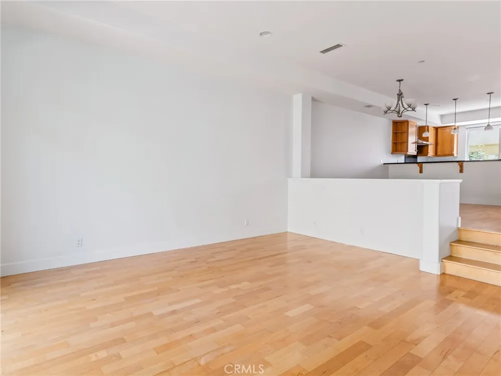 311 Kansas Street #B El Segundo, CA 90245