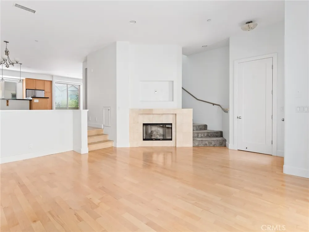 311 Kansas Street #B El Segundo, CA 90245