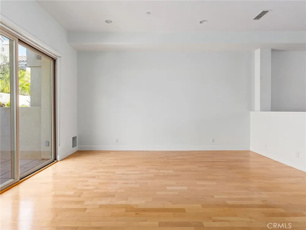 311 Kansas Street #B El Segundo, CA 90245