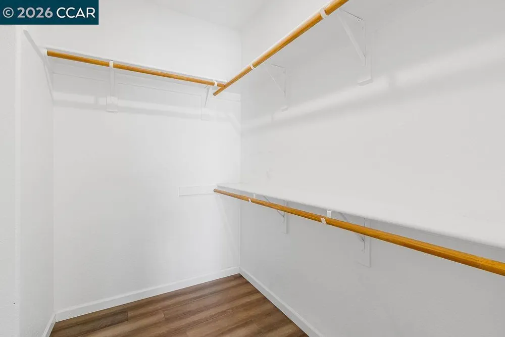 7832 Acorri Walk Sacramento, CA 95823