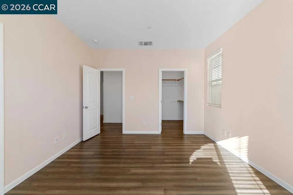7832 Acorri Walk Sacramento, CA 95823