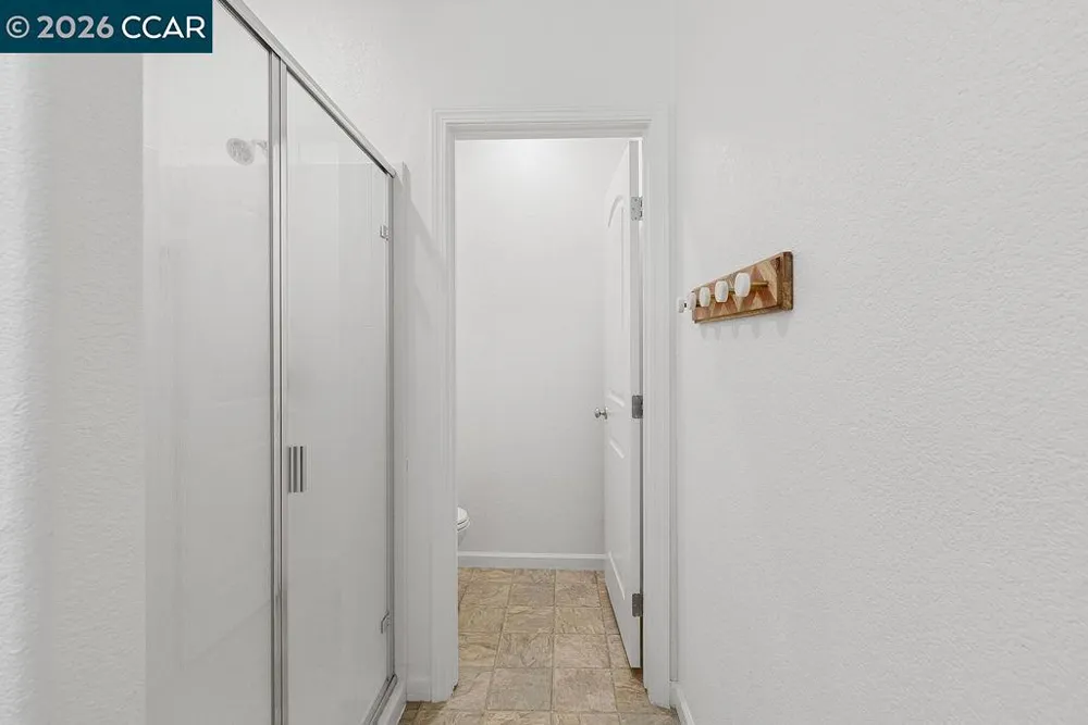 7832 Acorri Walk Sacramento, CA 95823