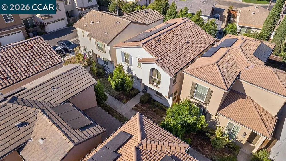 7832 Acorri Walk Sacramento, CA 95823