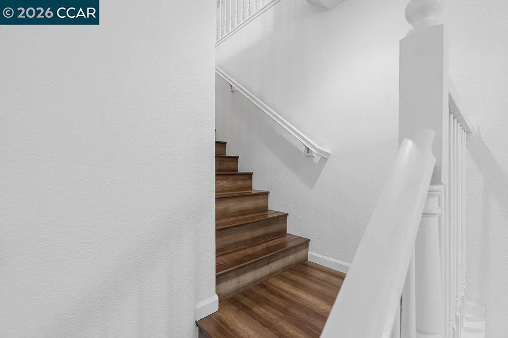 7832 Acorri Walk Sacramento, CA 95823