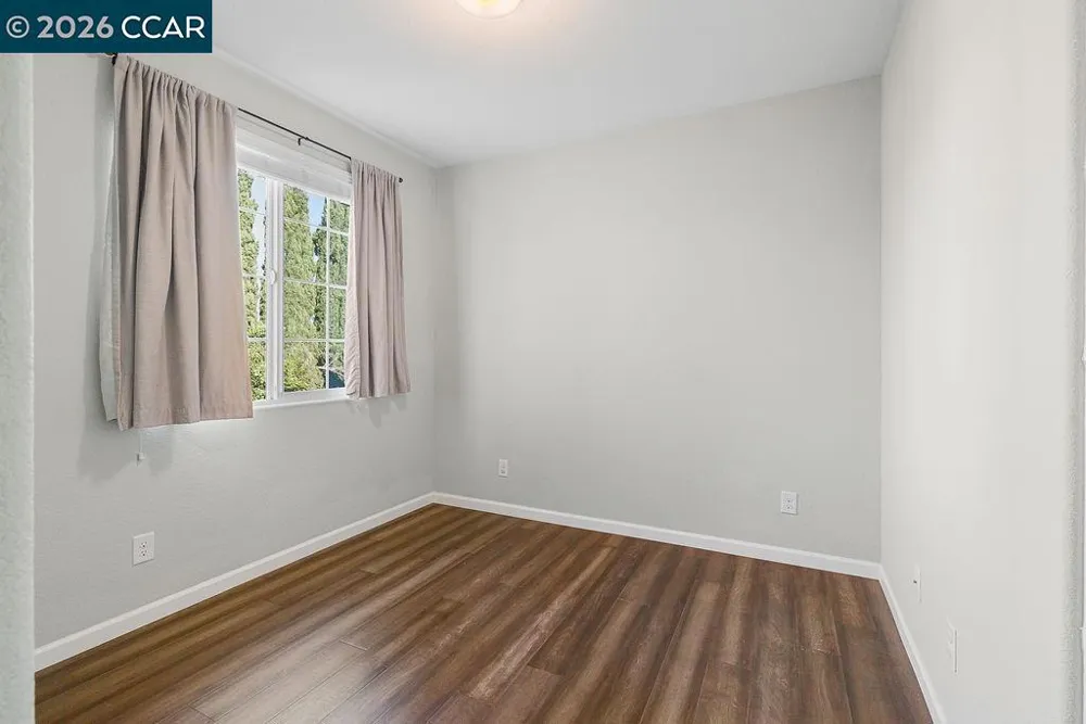 7832 Acorri Walk Sacramento, CA 95823