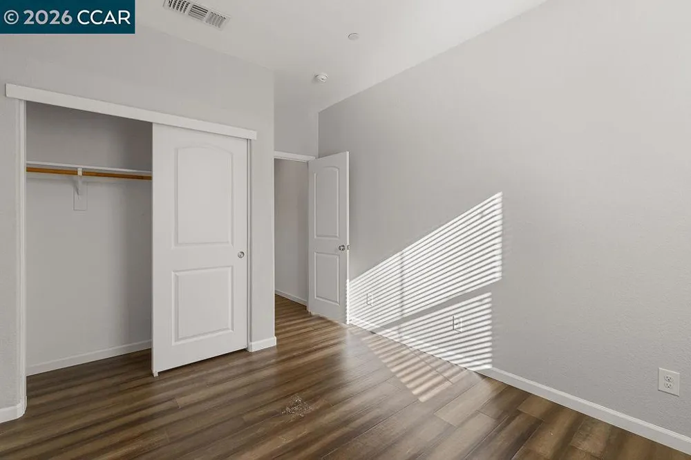 7832 Acorri Walk Sacramento, CA 95823