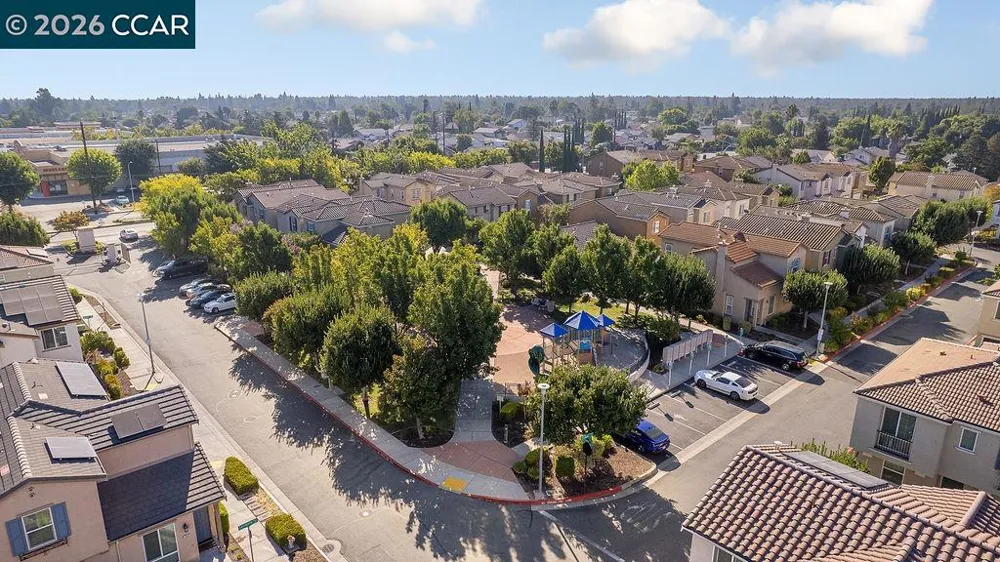 7832 Acorri Walk Sacramento, CA 95823
