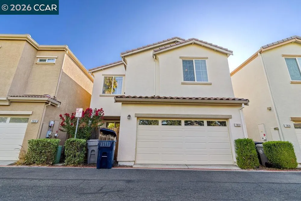 7832 Acorri Walk Sacramento, CA 95823