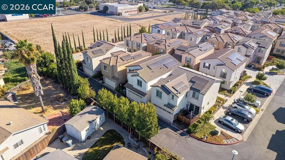 7832 Acorri Walk Sacramento, CA 95823