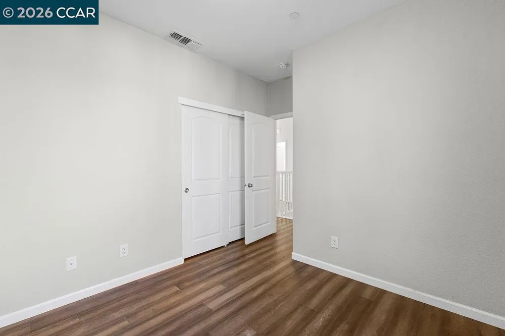 7832 Acorri Walk Sacramento, CA 95823