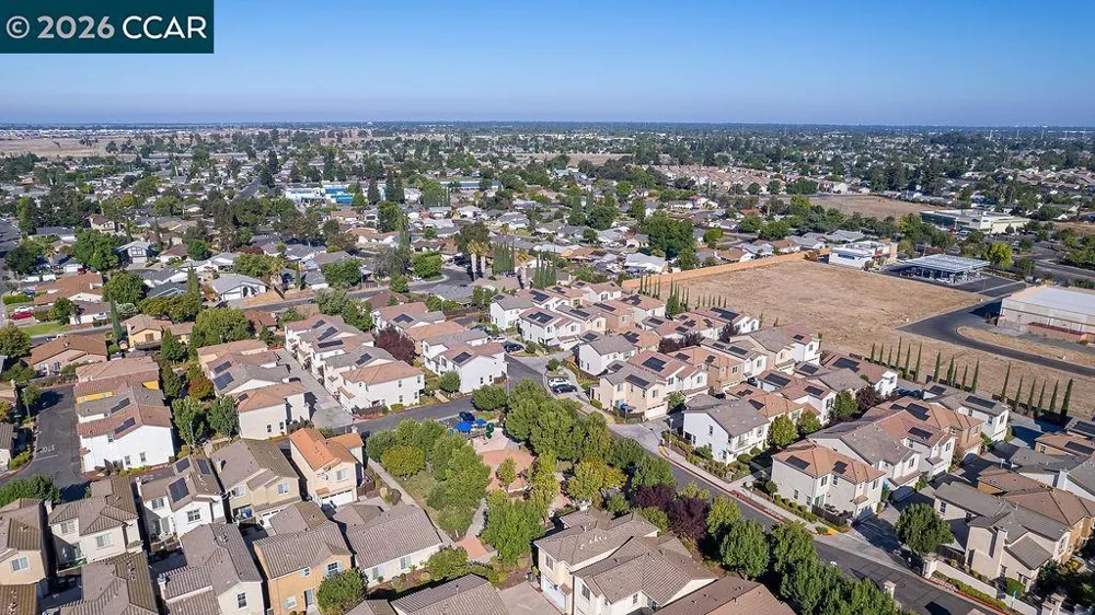 7832 Acorri Walk Sacramento, CA 95823