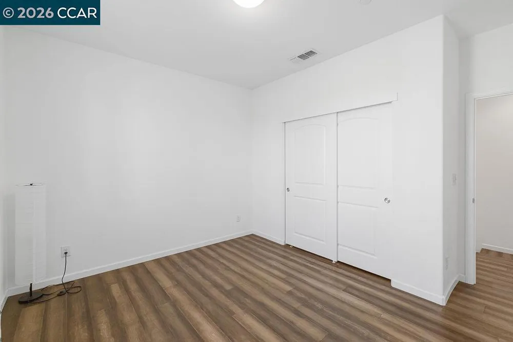 7832 Acorri Walk Sacramento, CA 95823