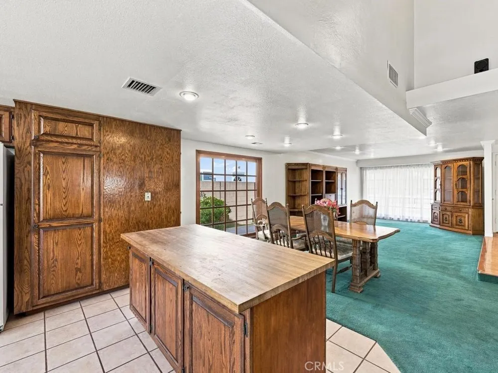 10443 Camden Drive Cypress, CA 90630