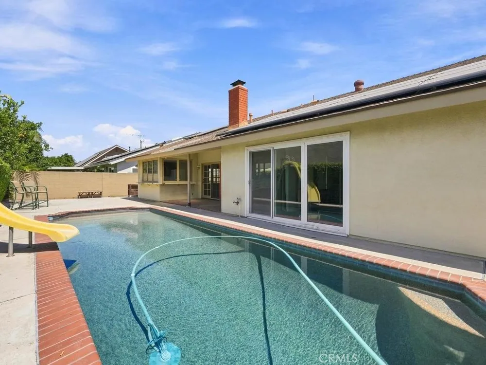 10443 Camden Drive Cypress, CA 90630