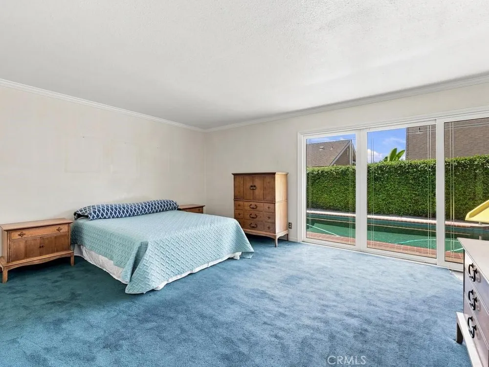 10443 Camden Drive Cypress, CA 90630