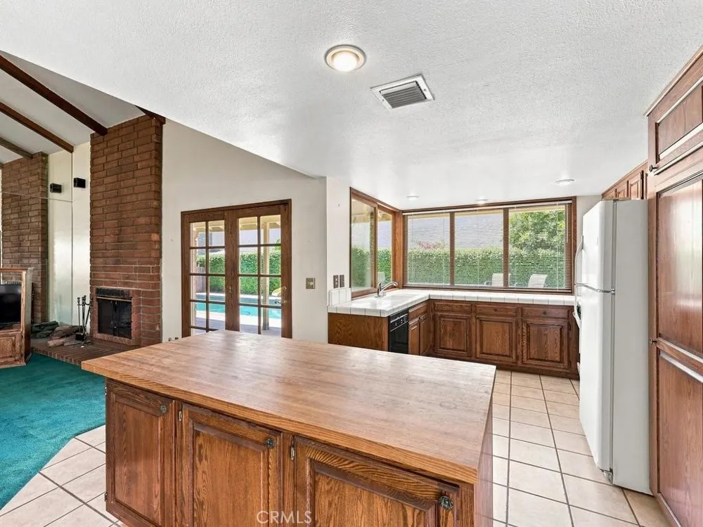 10443 Camden Drive Cypress, CA 90630