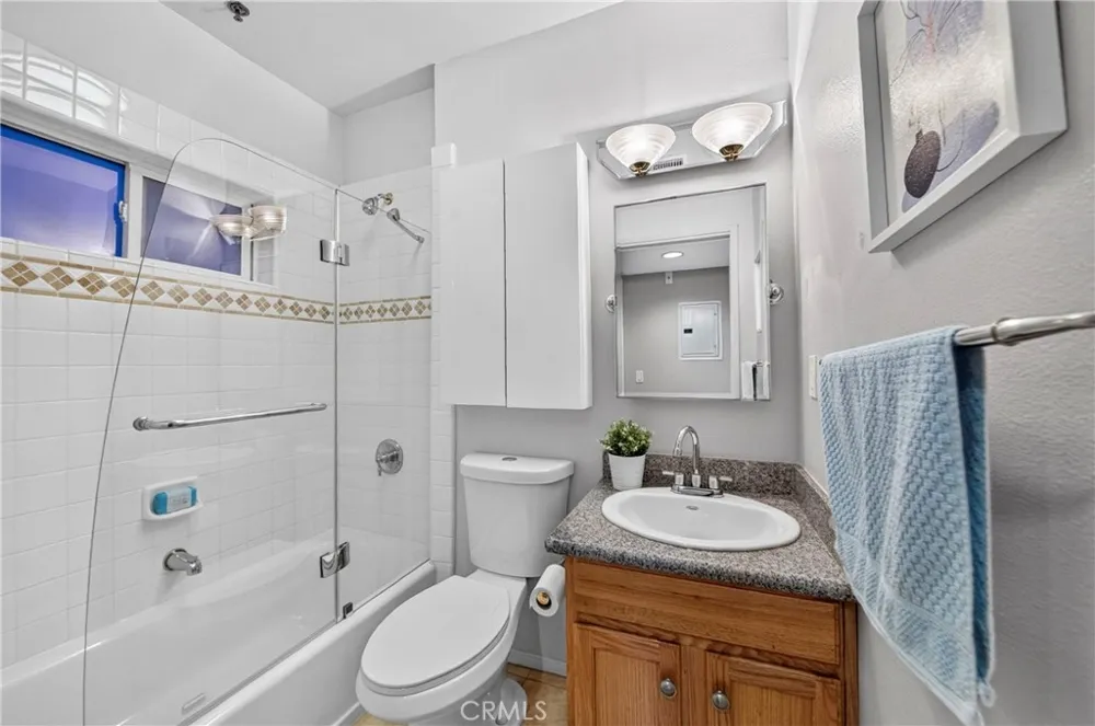 11124 Burbank Boulevard #108 North Hollywood, CA 91601