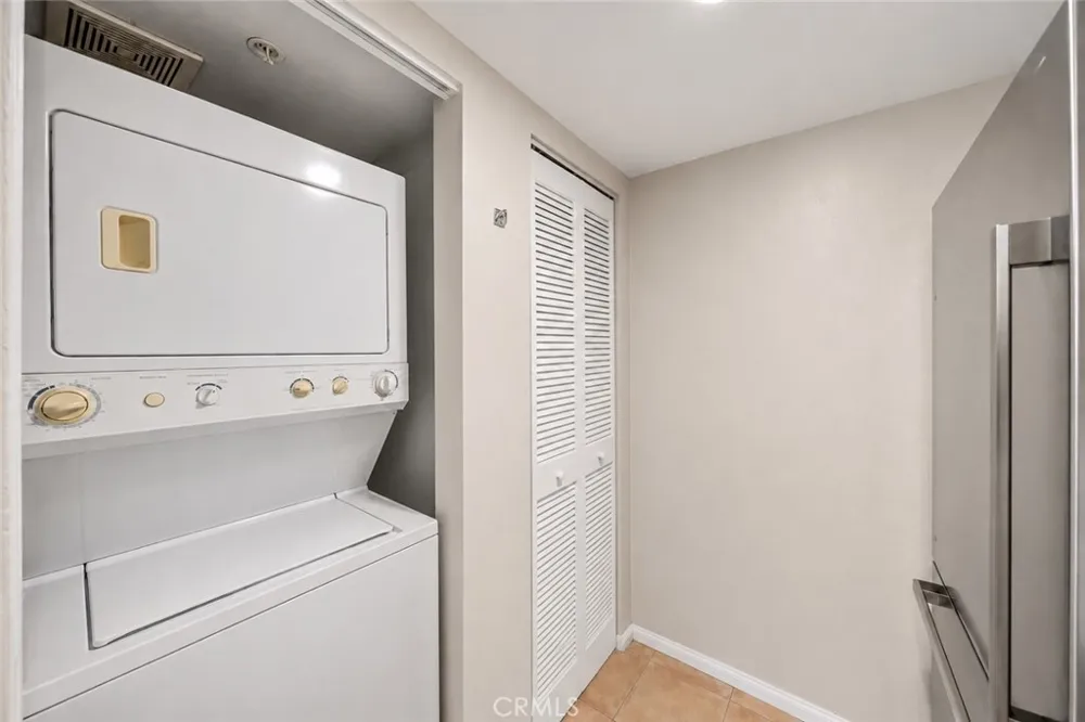 11124 Burbank Boulevard #108 North Hollywood, CA 91601