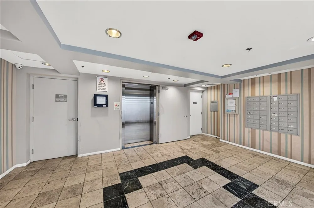 11124 Burbank Boulevard #108 North Hollywood, CA 91601