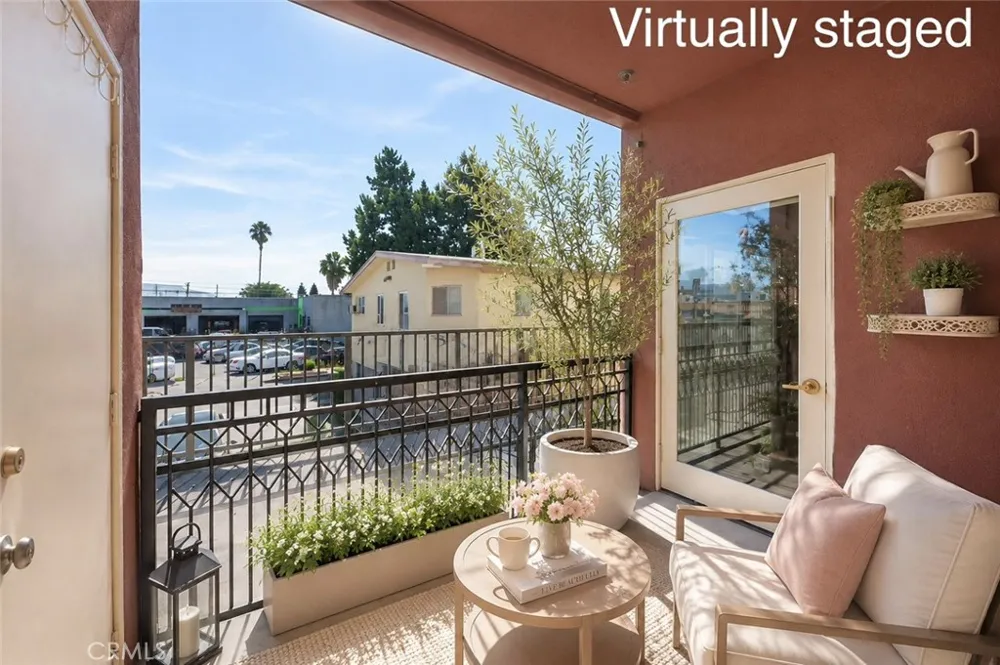 11124 Burbank Boulevard #108 North Hollywood, CA 91601
