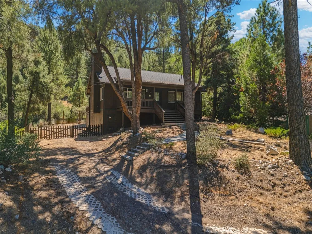 15324 Mil Potrero Highway Pine Mountain Club, CA 93222