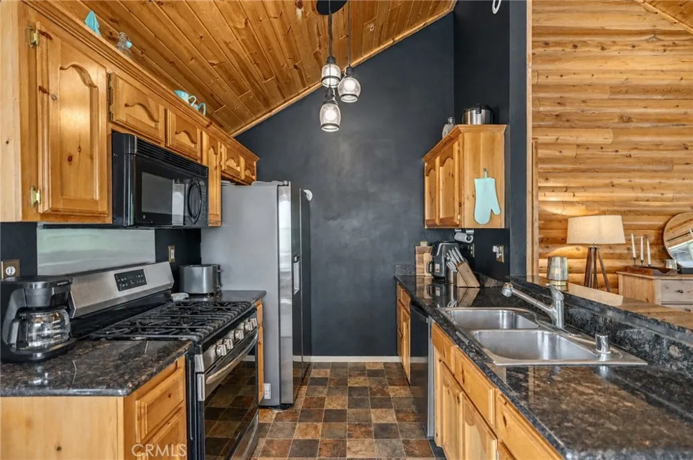 15324 Mil Potrero Highway Pine Mountain Club, CA 93222