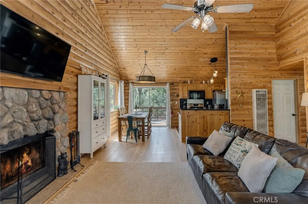 15324 Mil Potrero Highway Pine Mountain Club, CA 93222