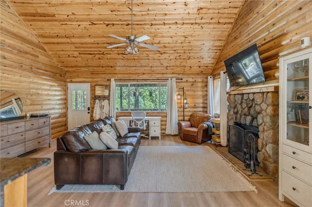 15324 Mil Potrero Highway Pine Mountain Club, CA 93222