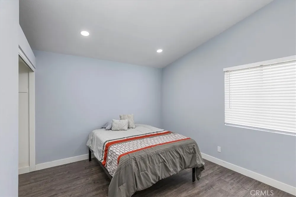 754 De La Luz Perris, CA 92571