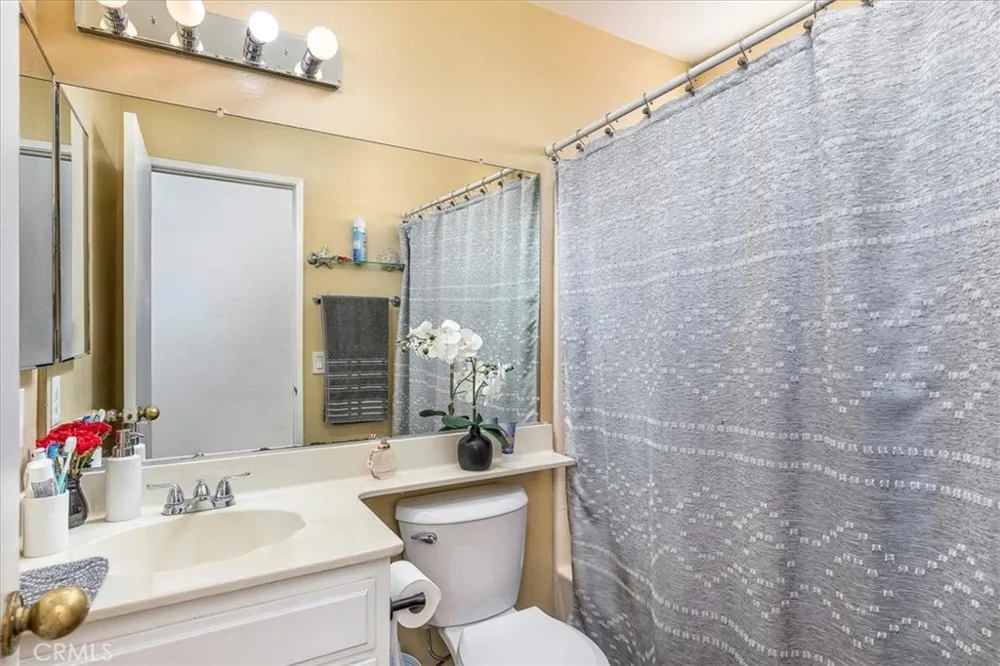 754 De La Luz Perris, CA 92571