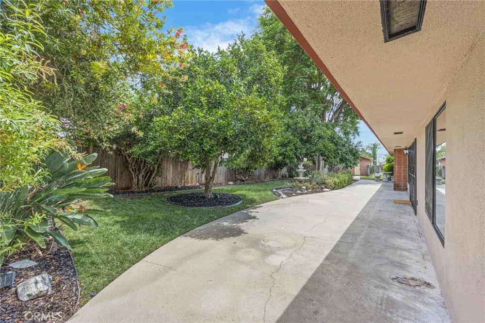 3495 Camellia Drive San Bernardino, CA 92404