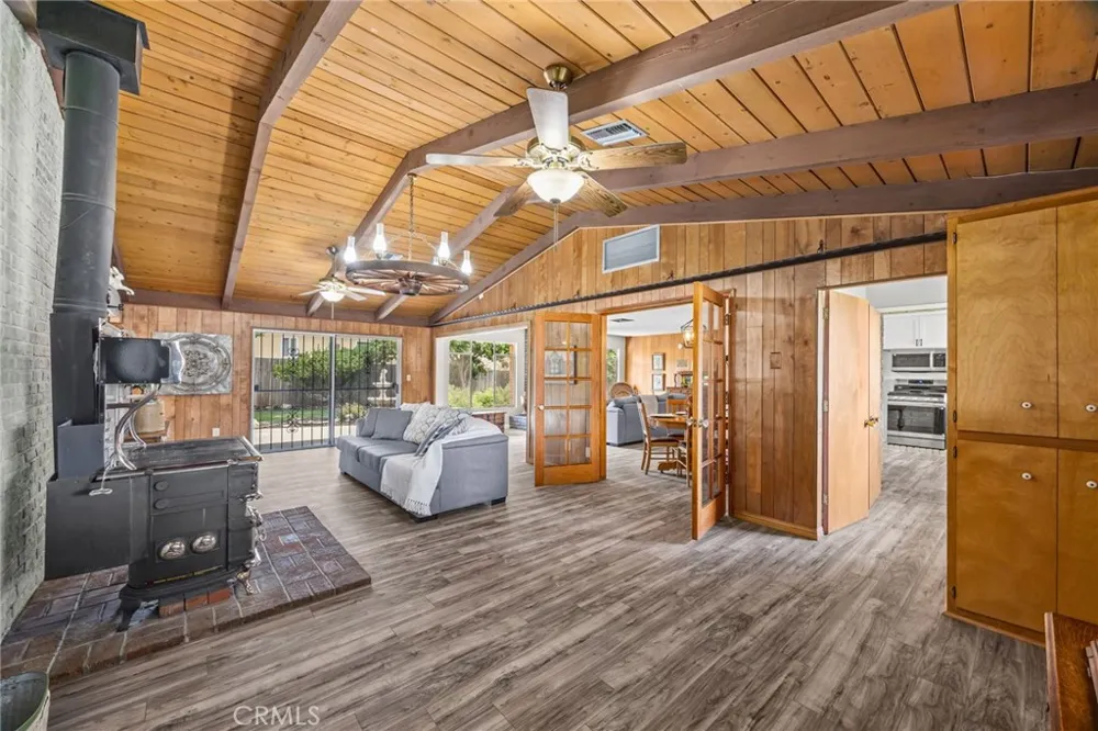 3495 Camellia Drive San Bernardino, CA 92404