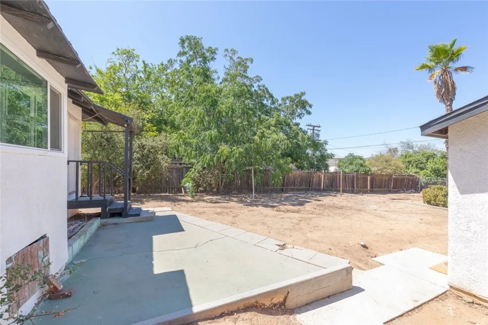 655 Edgar Beaumont, CA 92223