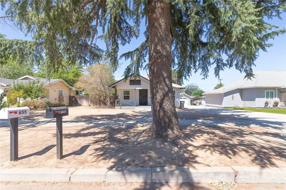 655 Edgar Beaumont, CA 92223