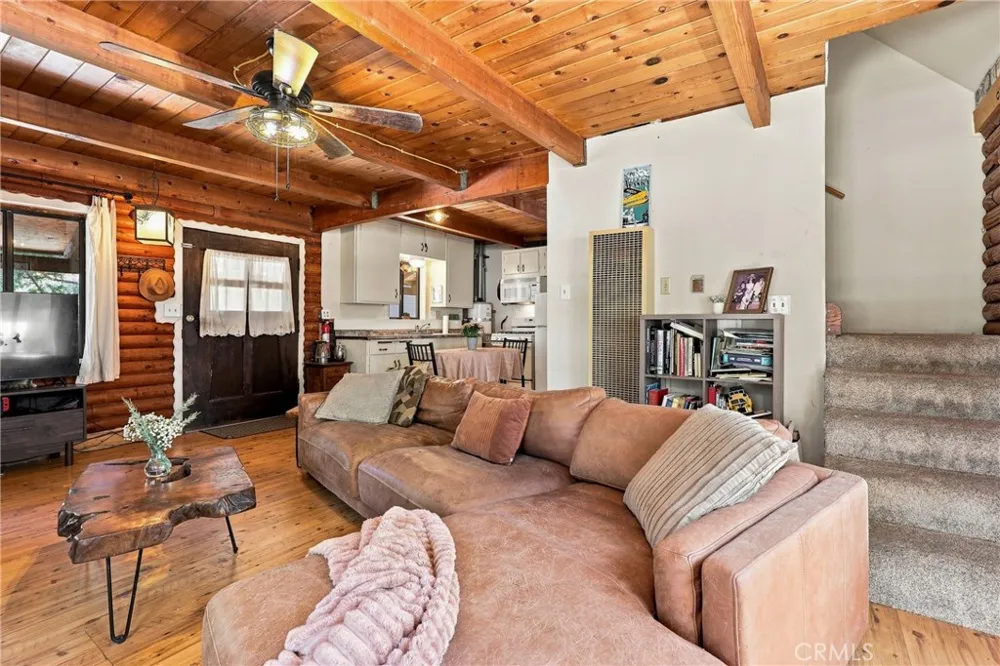 2673 Soutar Running Springs, CA 92382