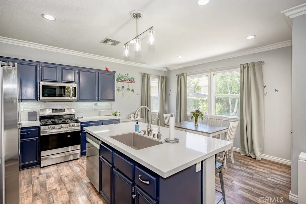 28315 Maitland Saugus, CA 91350