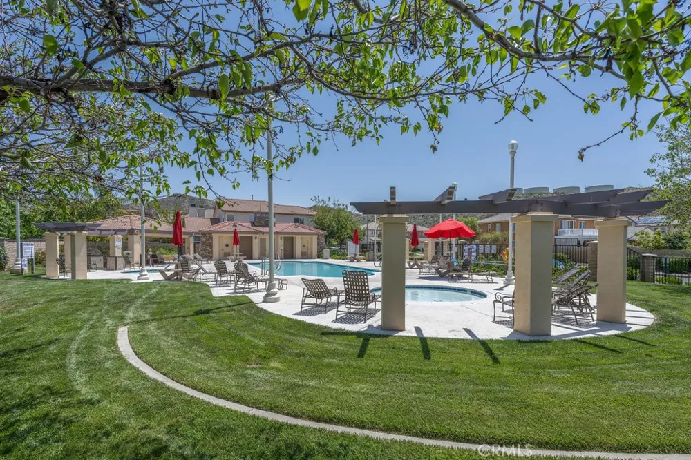 28315 Maitland Saugus, CA 91350