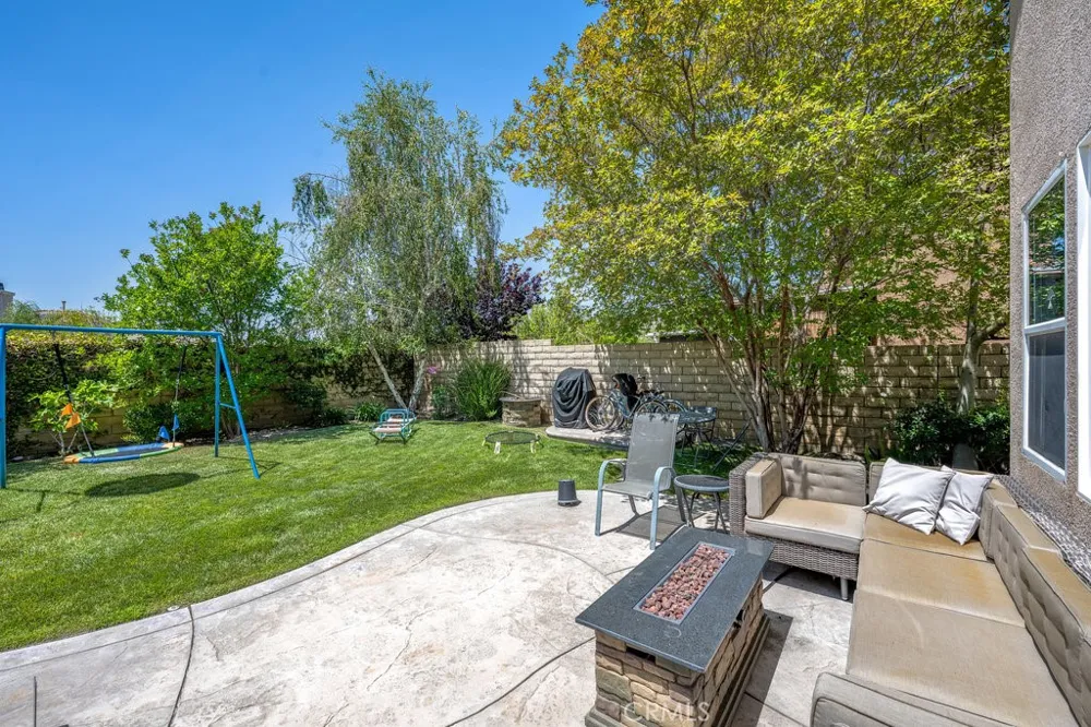 28315 Maitland Saugus, CA 91350