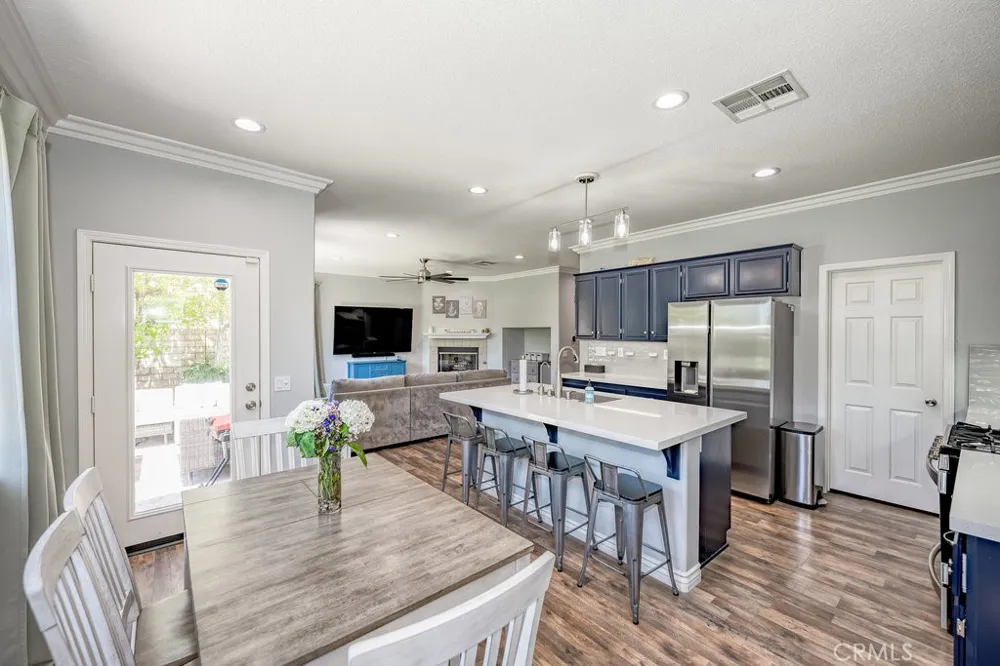 28315 Maitland Saugus, CA 91350