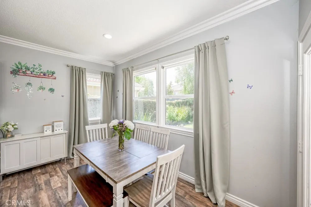 28315 Maitland Saugus, CA 91350