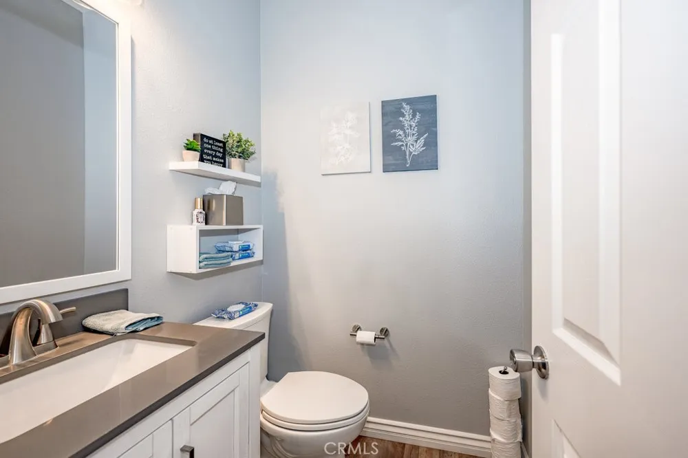 28315 Maitland Saugus, CA 91350