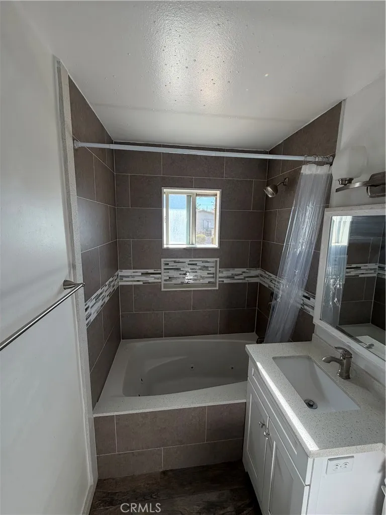 37744 Lasker Palmdale, CA 93550
