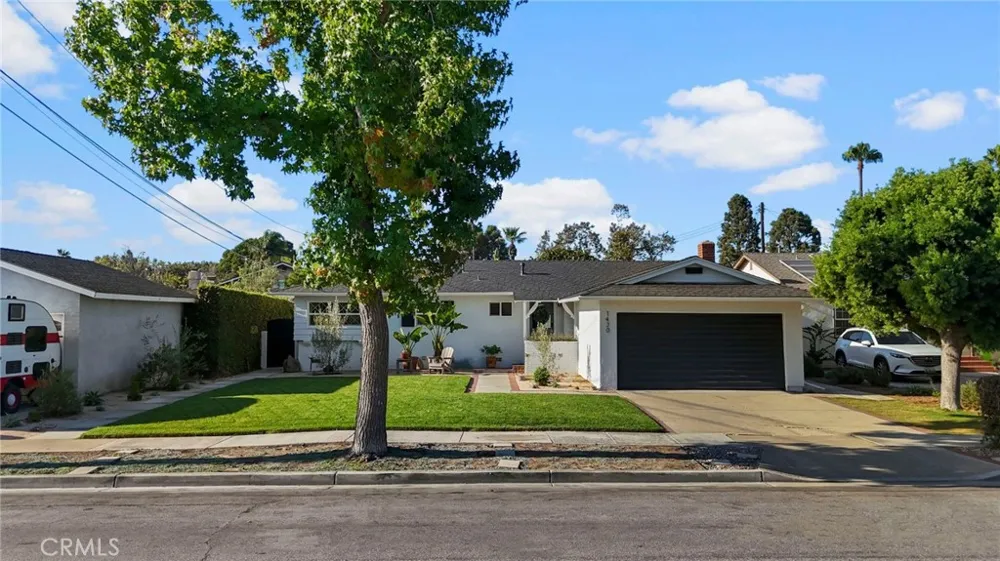 1430 Shamrock Costa Mesa, CA 92626