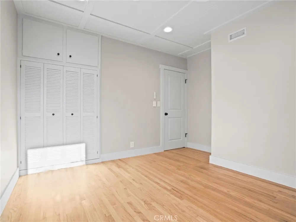 1430 Shamrock Costa Mesa, CA 92626