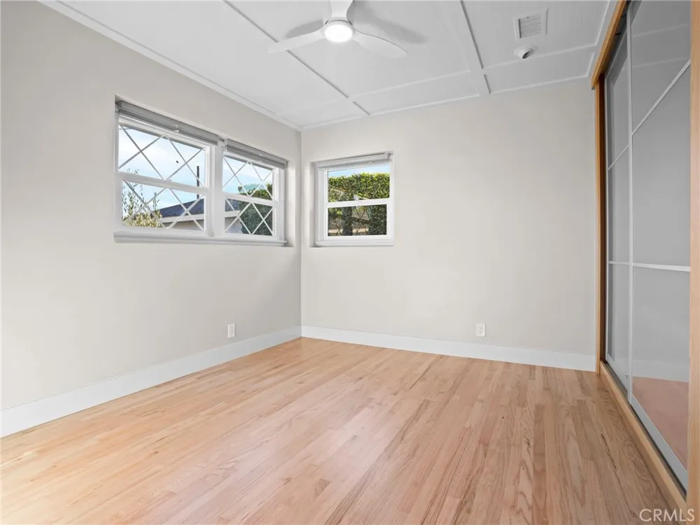 1430 Shamrock Costa Mesa, CA 92626