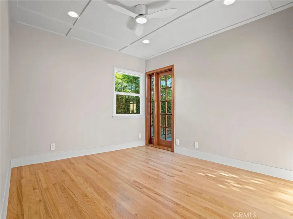 1430 Shamrock Costa Mesa, CA 92626